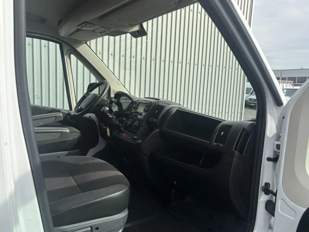2.2 BlueHDi 165 L4*LUCHTVERING*HAAK*A/C*CRUISE*