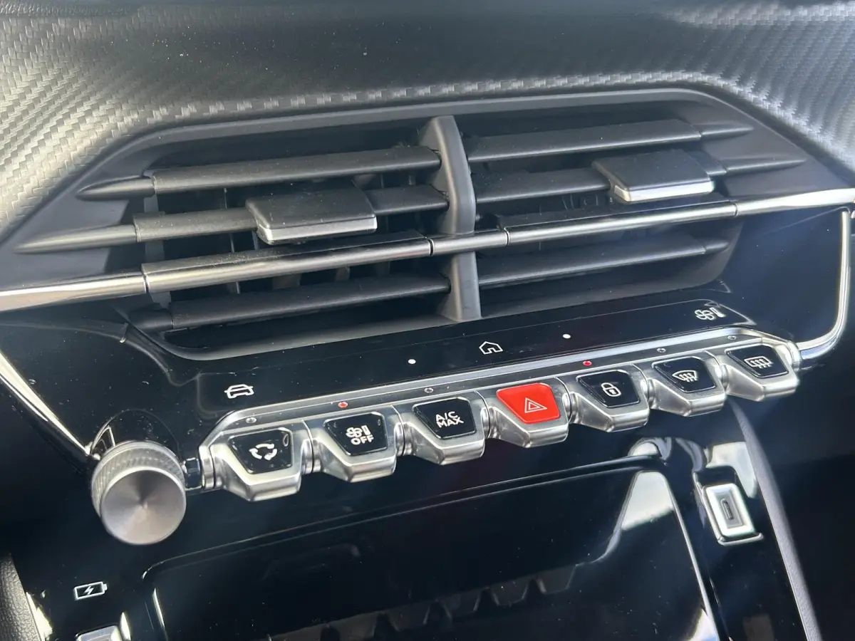 1.2 Hybrid 145 Allure | Camera | Adaptieve Cruise Control | Keyless entry | Apple CarPlay/Android Auto