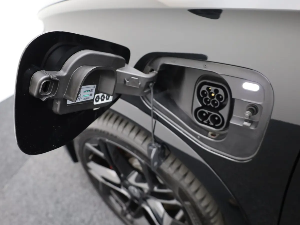 1.5 eHybrid R-Line Edition | Pano | Trekhaak wegkl. | Keyless | Elk. A-klep | Prijs Rijklaar!!