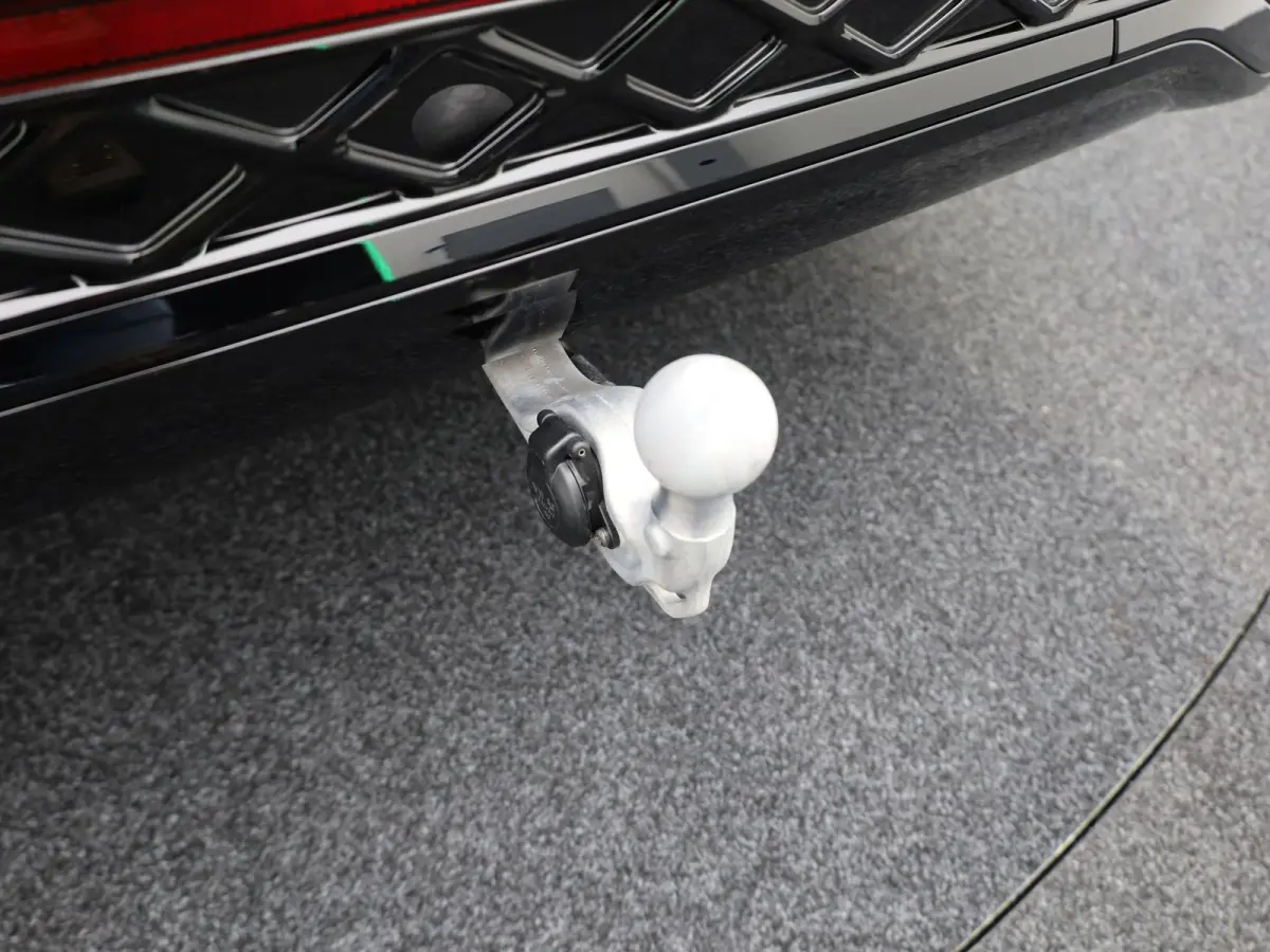 1.5 eHybrid R-Line Edition | Pano | Trekhaak wegkl. | Keyless | Elk. A-klep | Prijs Rijklaar!!