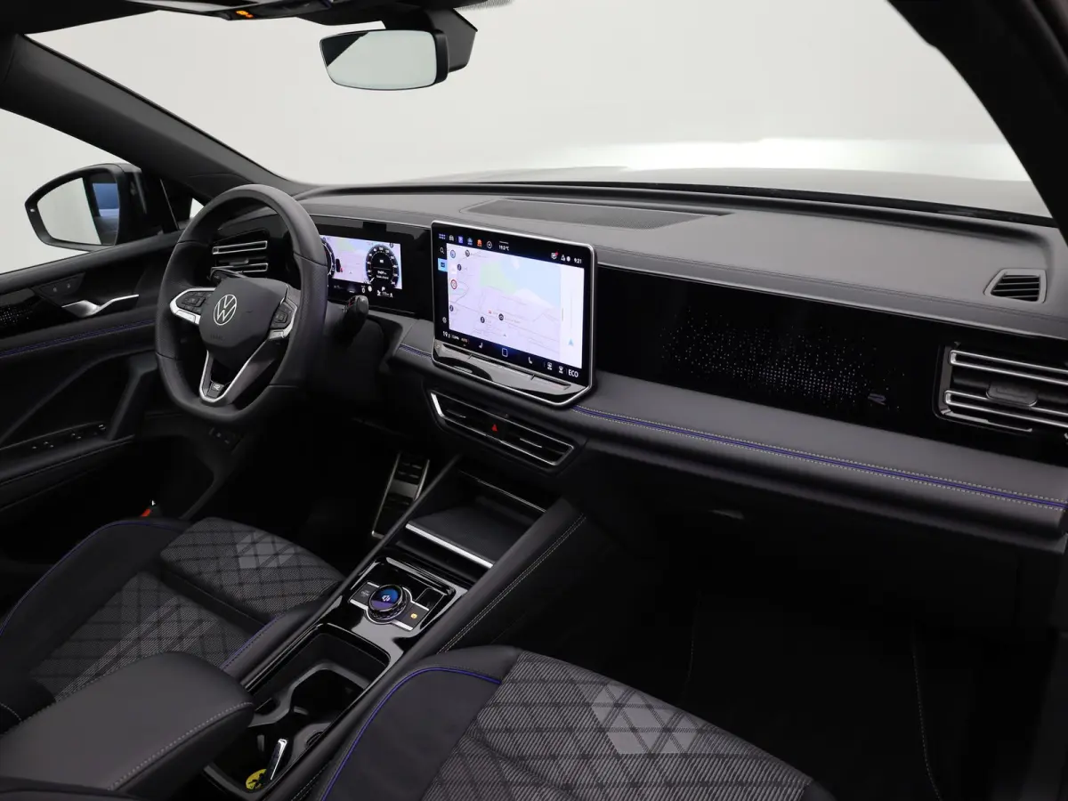 1.5 eHybrid R-Line Edition | Pano | Trekhaak wegkl. | Keyless | Elk. A-klep | Prijs Rijklaar!!