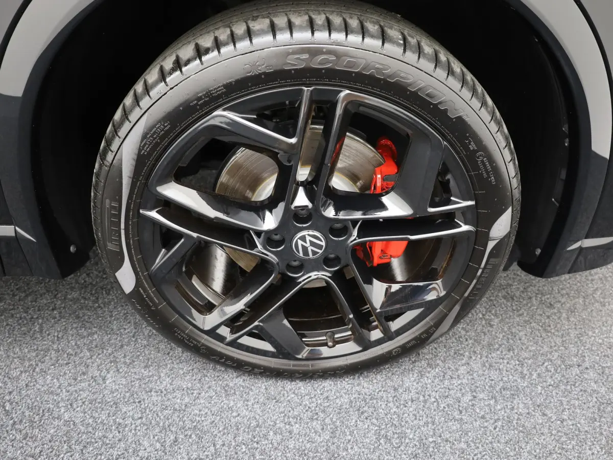 1.5 eHybrid R-Line Edition | Pano | Trekhaak wegkl. | Keyless | Elk. A-klep | Prijs Rijklaar!!