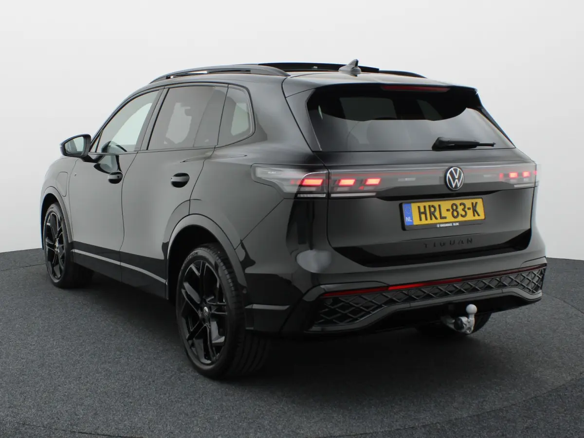 1.5 eHybrid R-Line Edition | Pano | Trekhaak wegkl. | Keyless | Elk. A-klep | Prijs Rijklaar!!