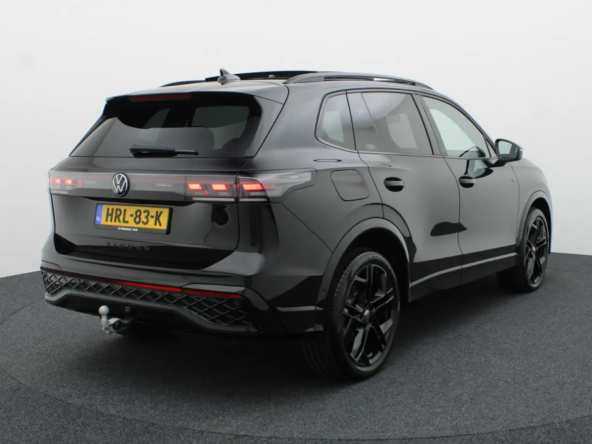 1.5 eHybrid R-Line Edition | Pano | Trekhaak wegkl. | Keyless | Elk. A-klep | Prijs Rijklaar!!