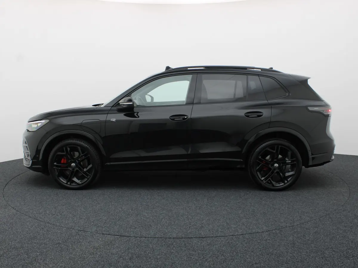 1.5 eHybrid R-Line Edition | Pano | Trekhaak wegkl. | Keyless | Elk. A-klep | Prijs Rijklaar!!
