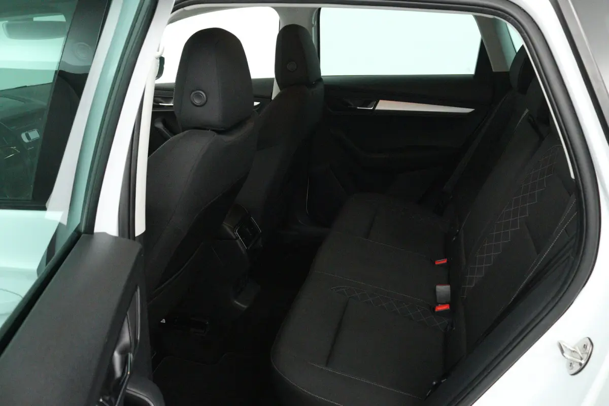 1.5 TSI ACT Style (TREKHAAK, CAMERA, NAVIGATIE CARPLAY, CRUISE CONTROL, PARKEERSENSOREN)