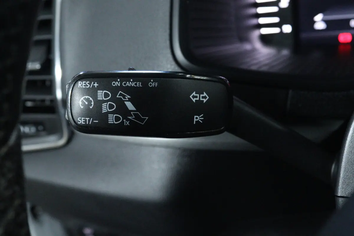 1.5 TSI ACT Style (TREKHAAK, CAMERA, NAVIGATIE CARPLAY, CRUISE CONTROL, PARKEERSENSOREN)