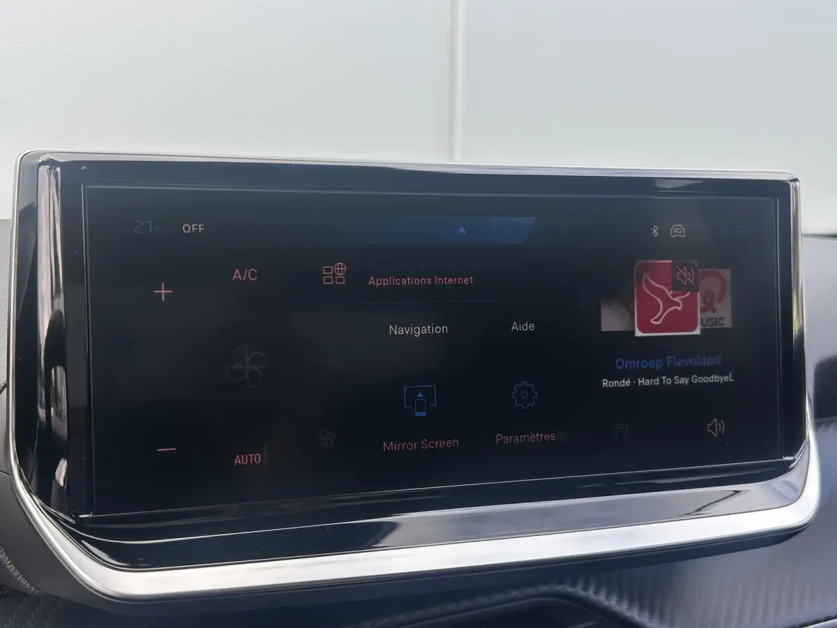 1.2 Hybrid 145 Allure | Camera | Adaptieve Cruise Control | Keyless entry | Apple CarPlay/Android Auto