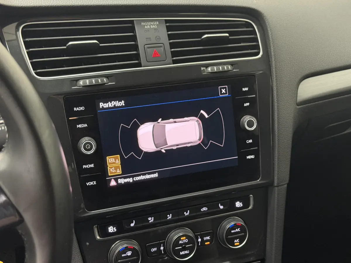 1.5 TSI*ACC*LED*NAVI*ECC*SPRTSTOELEN*PDC*NAVI*LMV*