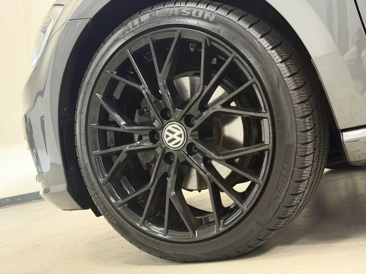 1.5 TSI*ACC*LED*NAVI*ECC*SPRTSTOELEN*PDC*NAVI*LMV*