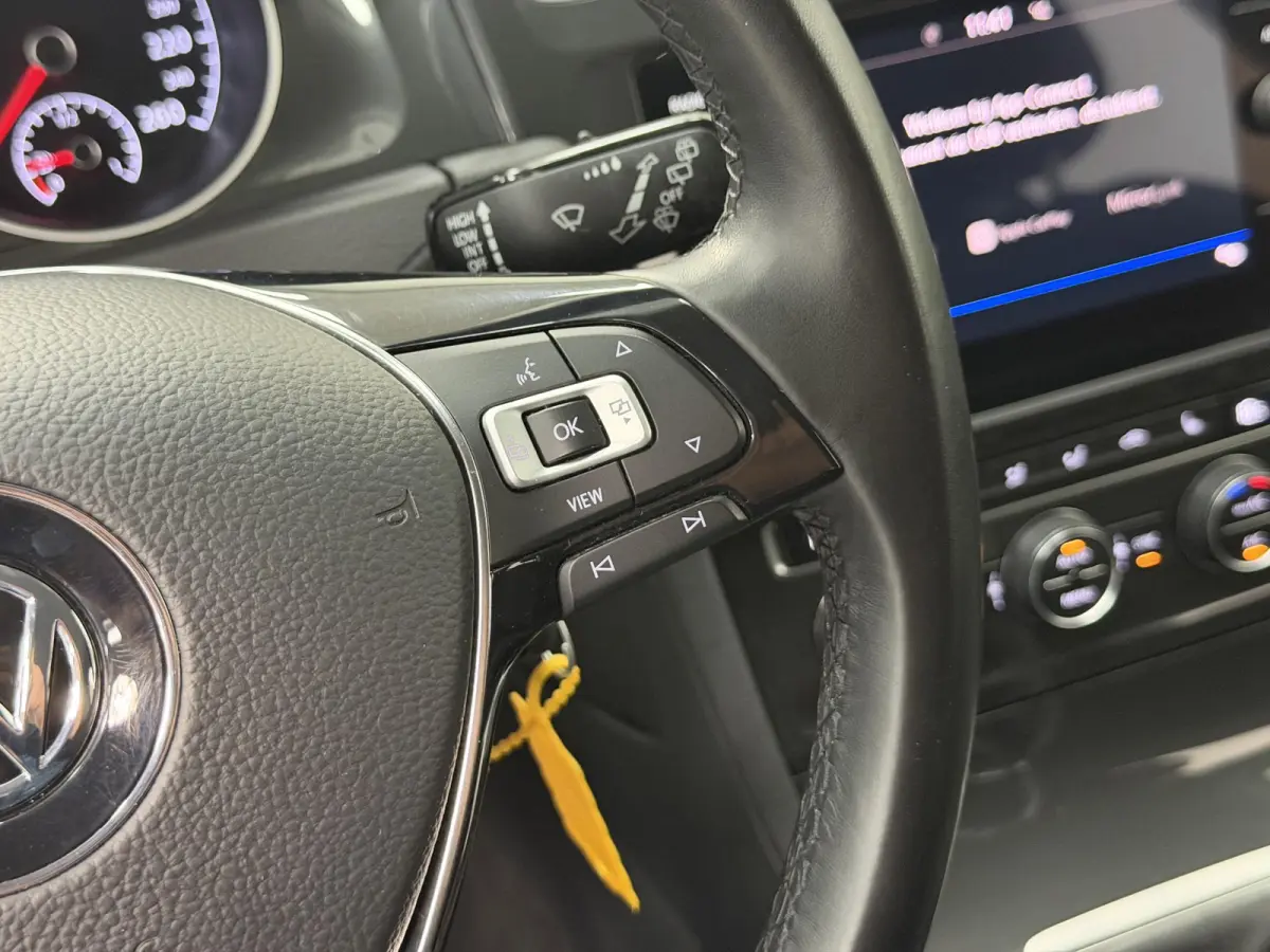 1.5 TSI*ACC*LED*NAVI*ECC*SPRTSTOELEN*PDC*NAVI*LMV*