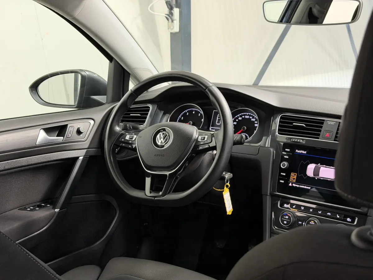 1.5 TSI*ACC*LED*NAVI*ECC*SPRTSTOELEN*PDC*NAVI*LMV*