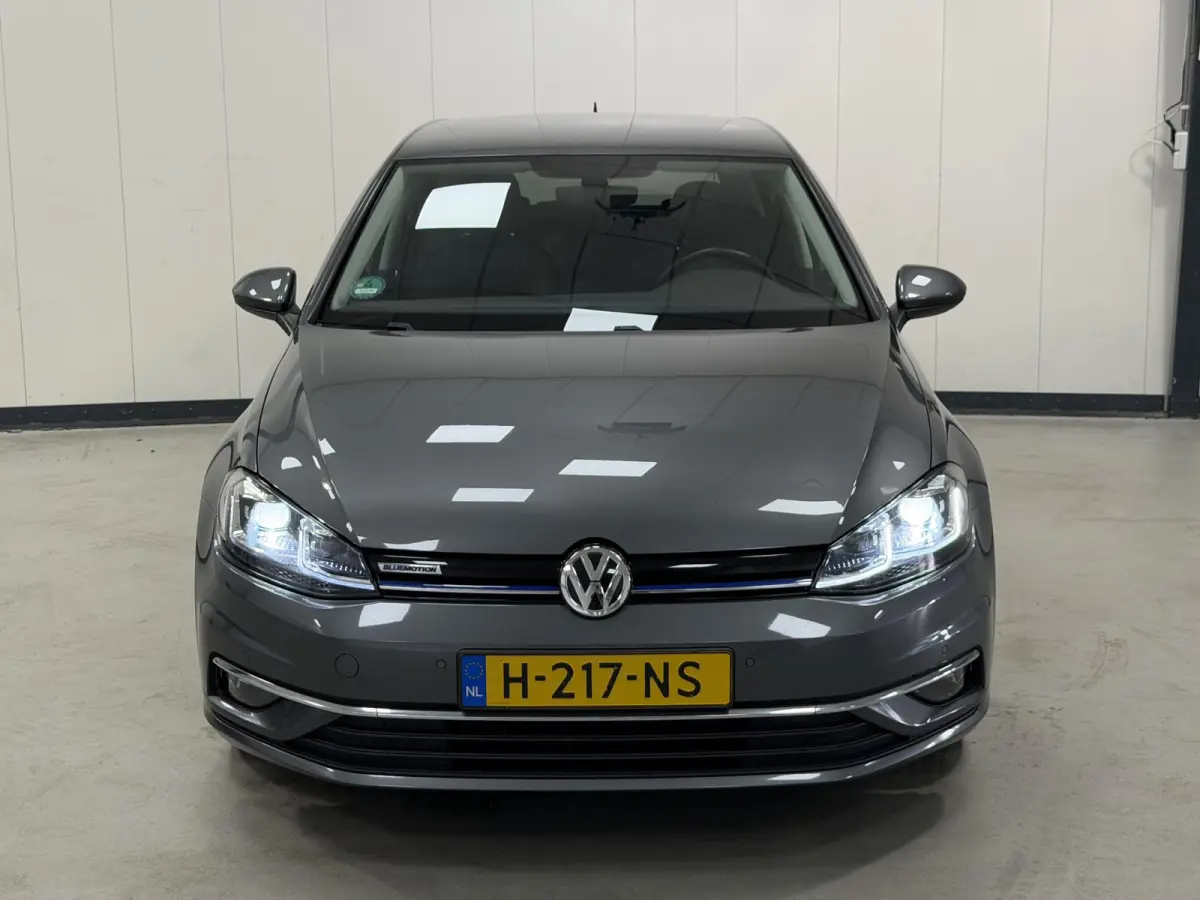 1.5 TSI*ACC*LED*NAVI*ECC*SPRTSTOELEN*PDC*NAVI*LMV*