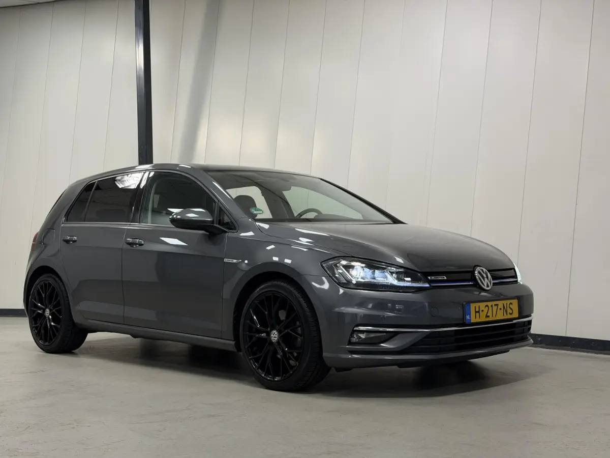 1.5 TSI*ACC*LED*NAVI*ECC*SPRTSTOELEN*PDC*NAVI*LMV*