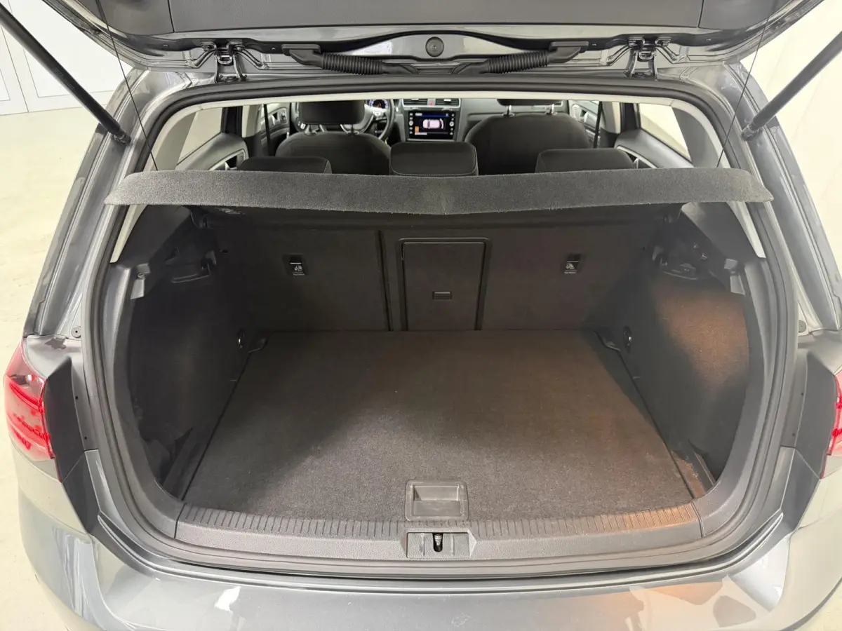 1.5 TSI*ACC*LED*NAVI*ECC*SPRTSTOELEN*PDC*NAVI*LMV*