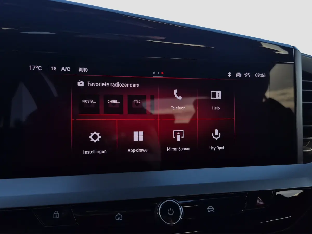 GS 54 kWh SOH 95% | Stuurverwarming | Camera | Matrix LED | Adaptive CC | Full map navigatie | Carplay/android auto |