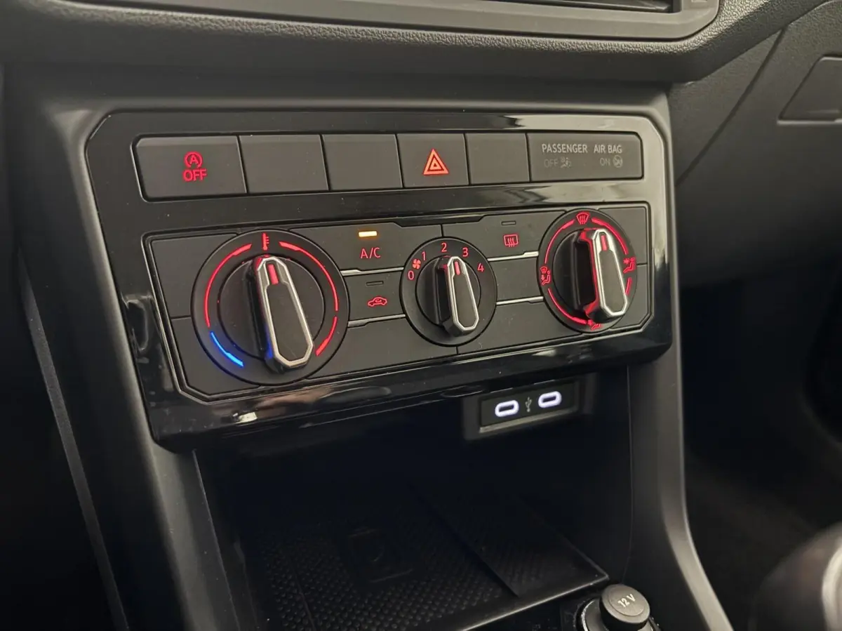 1.0 TSI Life Executive Adaptive,Navi,Car-play