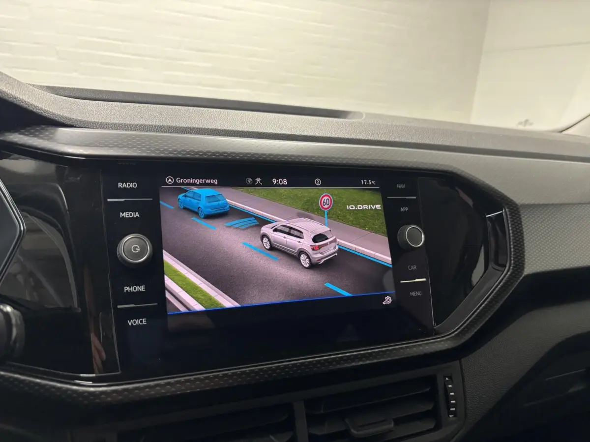 1.0 TSI Life Executive Adaptive,Navi,Car-play