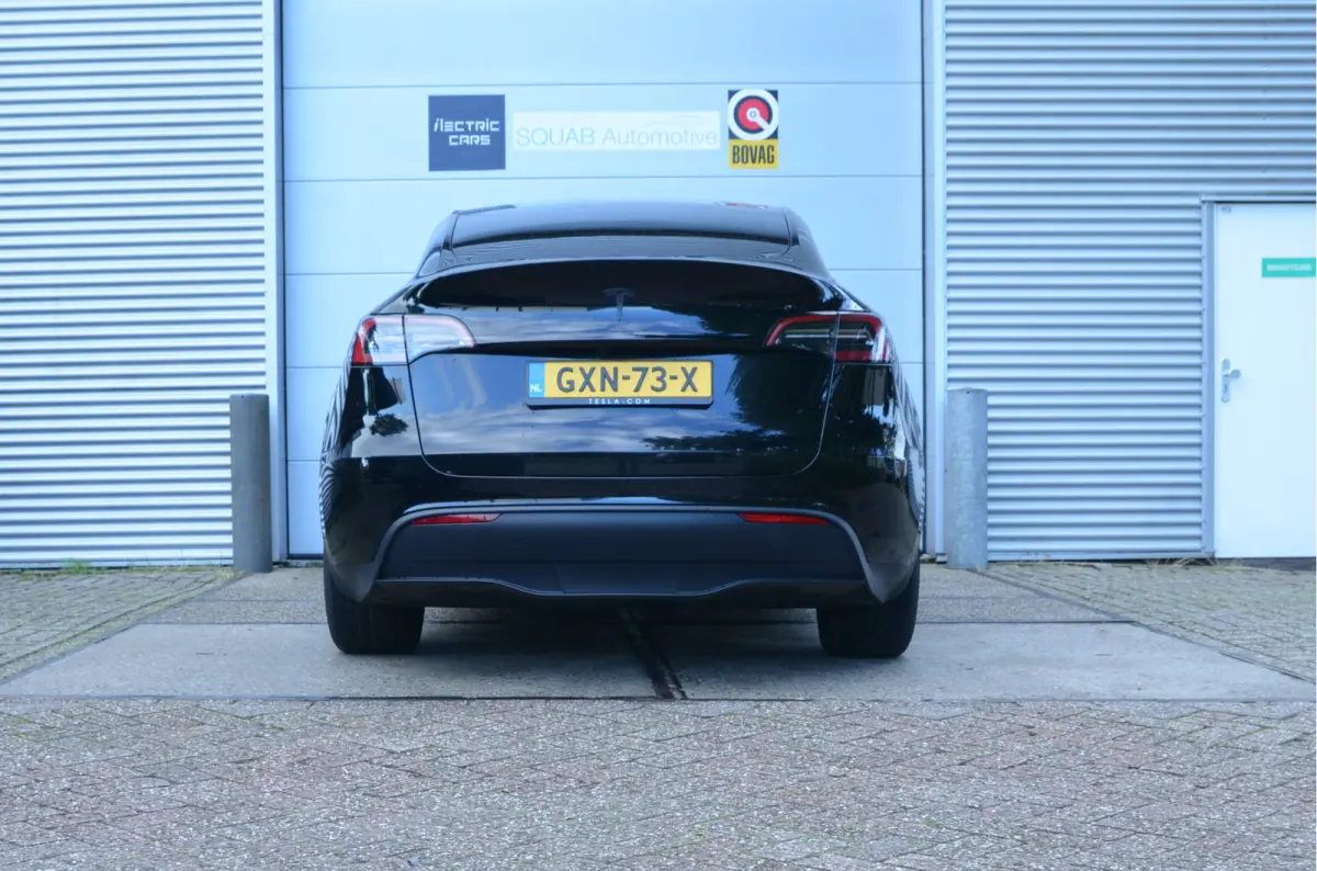 Long Range RWD 75 kWh AutoPilot4.0 (FSD 99,- p/mnd)