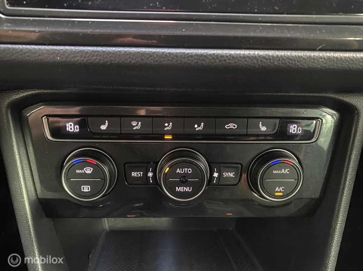 1.4 TSI PANO/LED/TREKHAAK/LUXE!!