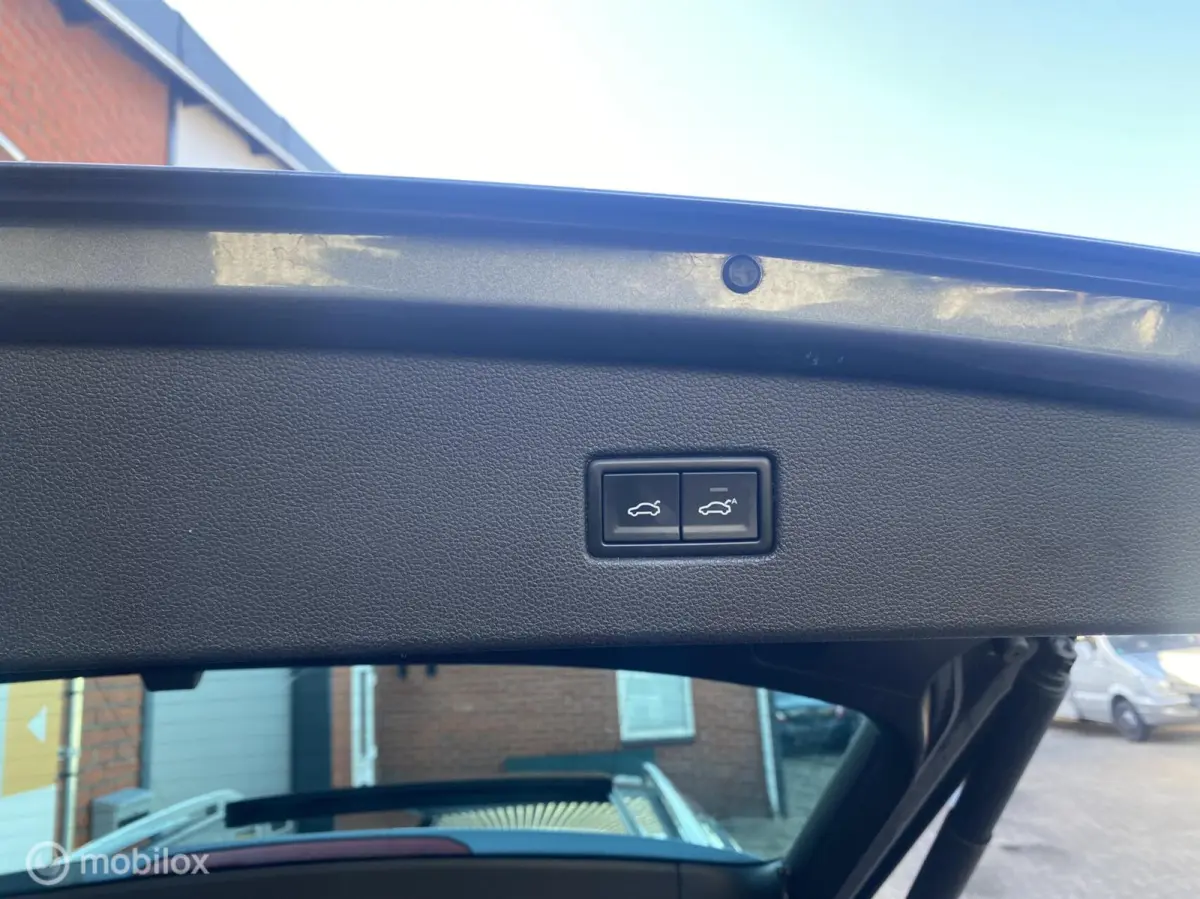 1.4 TSI PANO/LED/TREKHAAK/LUXE!!
