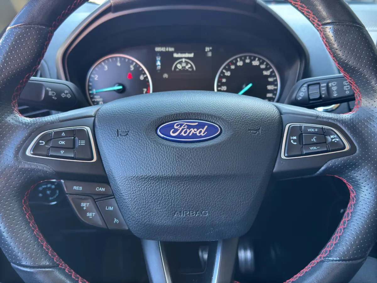 1.0 EcoBoost ST-Line | Trekhaak | Camera | Premium audio | Stoel+stuurverwarming |