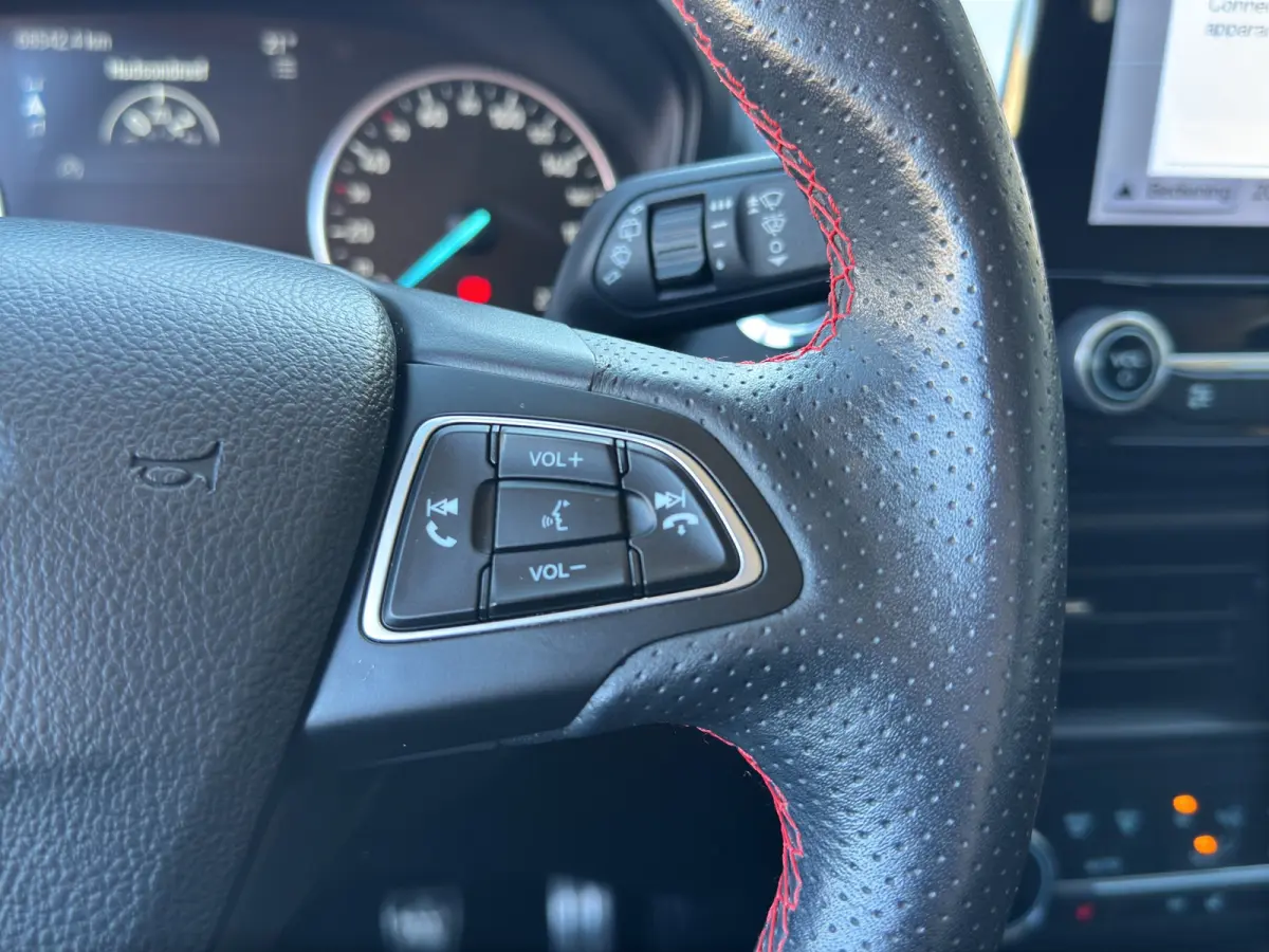 1.0 EcoBoost ST-Line | Trekhaak | Camera | Premium audio | Stoel+stuurverwarming |