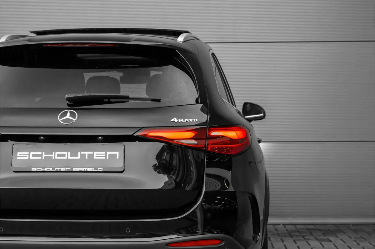 400e 4M AMG Line Premium+ HUD Pano Keyless Burmester 360°