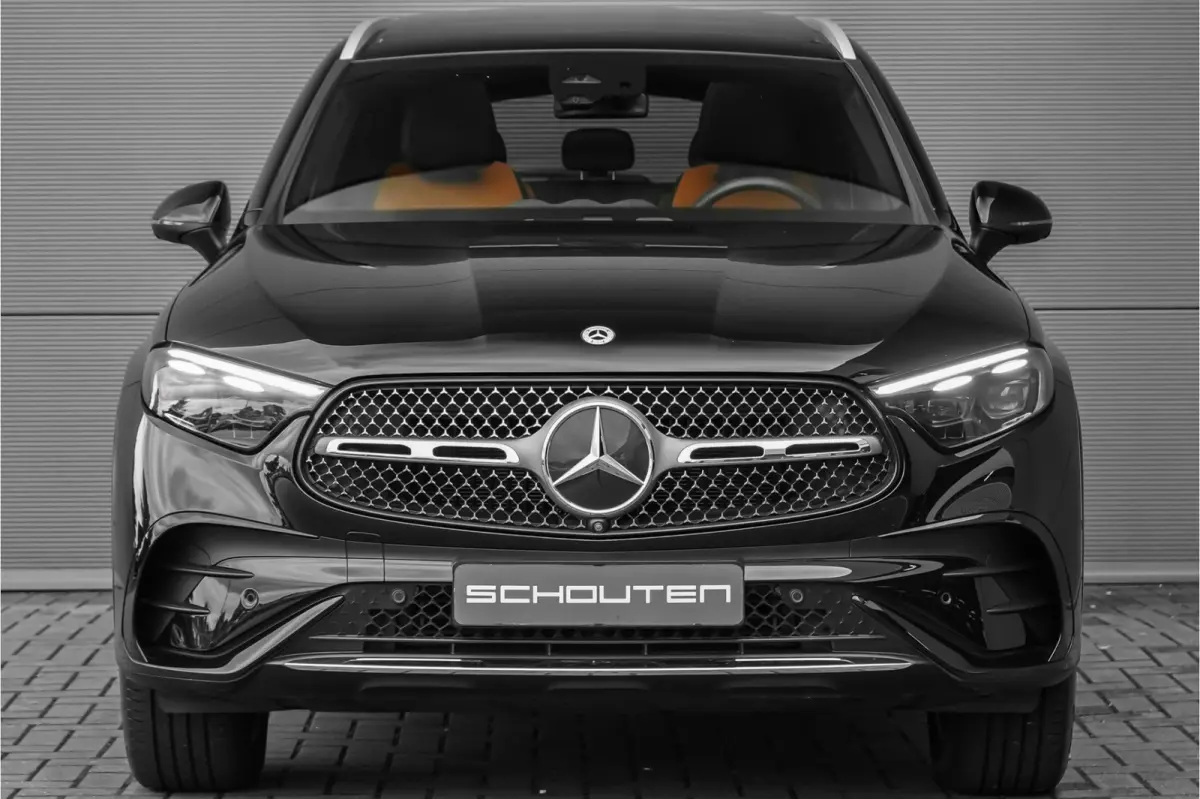 400e 4M AMG Line Premium+ HUD Pano Keyless Burmester 360°