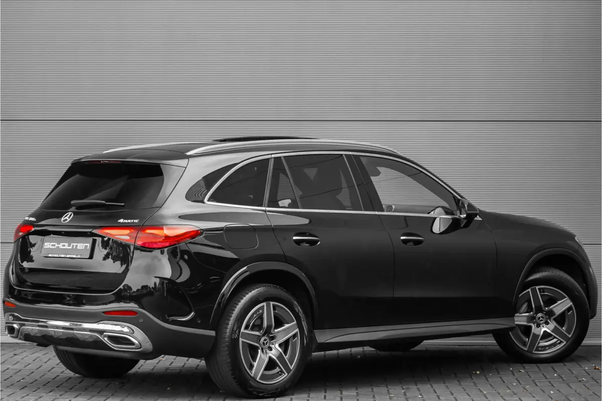 400e 4M AMG Line Premium+ HUD Pano Keyless Burmester 360°
