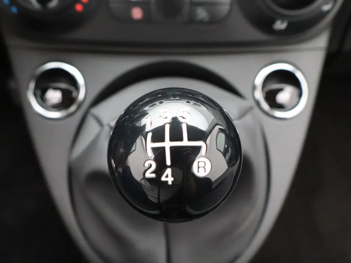 0.9 TwinAir Turbo Popstar Cruise Control | Airco | 15" Lichtmetalen Velgen | Bluetooth Telefoon Verbinding