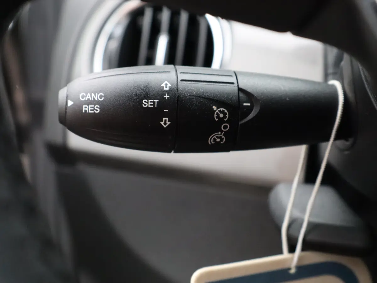 0.9 TwinAir Turbo Popstar Cruise Control | Airco | 15" Lichtmetalen Velgen | Bluetooth Telefoon Verbinding