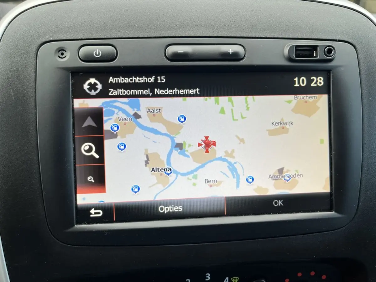 2.0 dCi 145pk E6 Automaat Comfort 3p Lease €287 p/m, Airco, Navi Carplay, PDC, Led, Trekhaak, Cruise controle, Onderhoudshistorie aanwezig