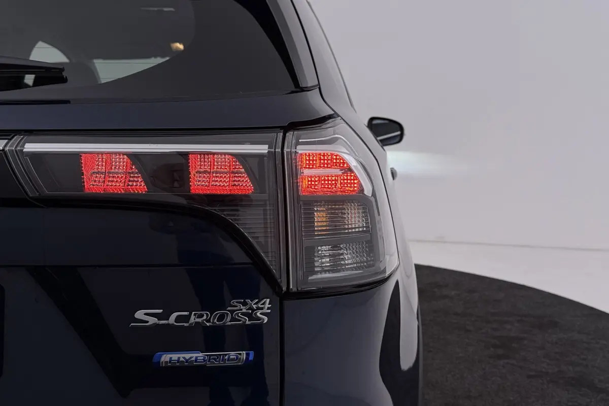 1.4 Boosterjet Select Smart Hybrid | Trekhaak | Adap. Cruise | CarPlay | Keyless | Stoelverwarming | Clima |