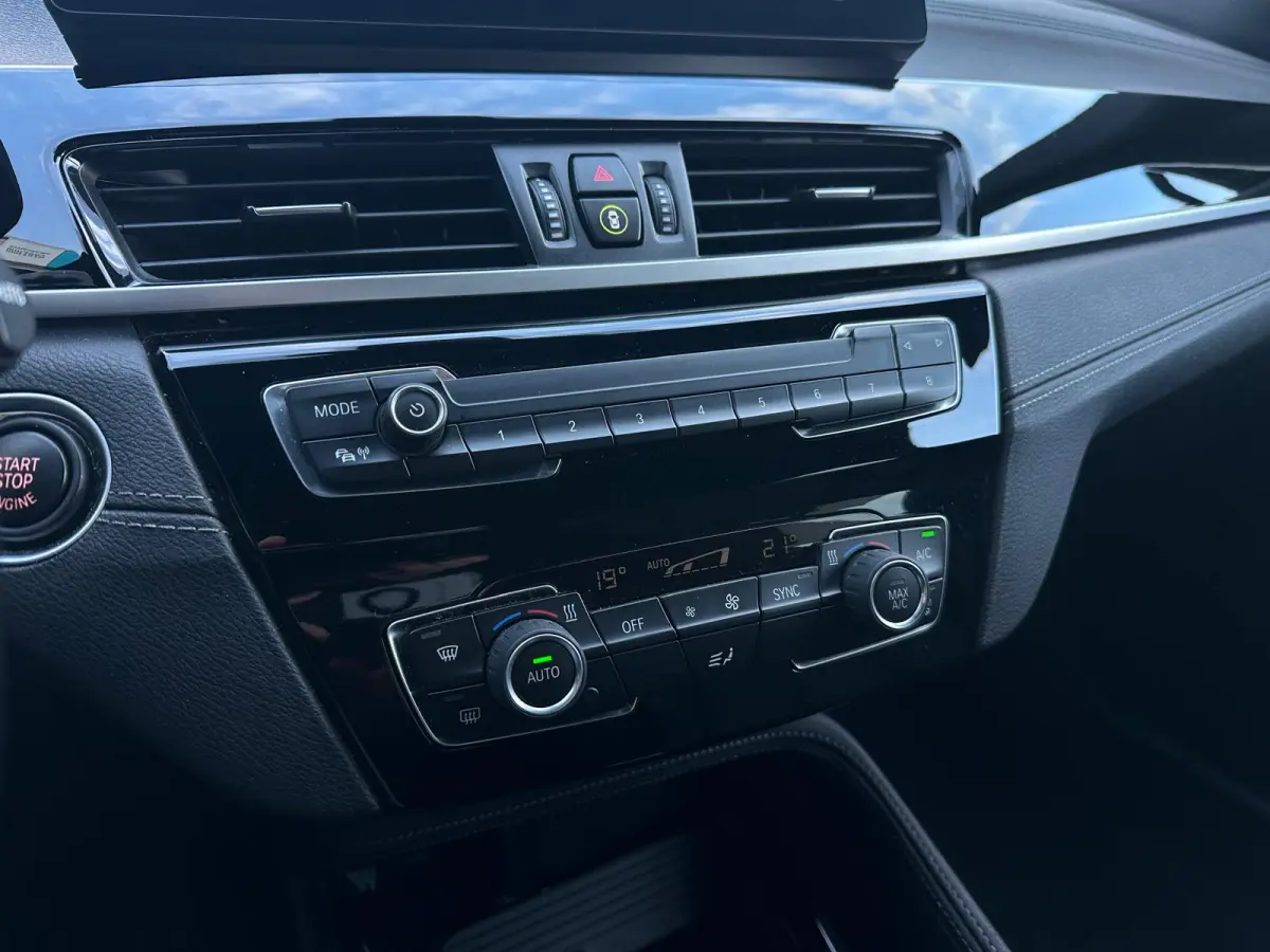 sDrive18i High Executive, M-pakket, Automaat, Cruise, Head-up, Camera, Navi, PDC, NAP