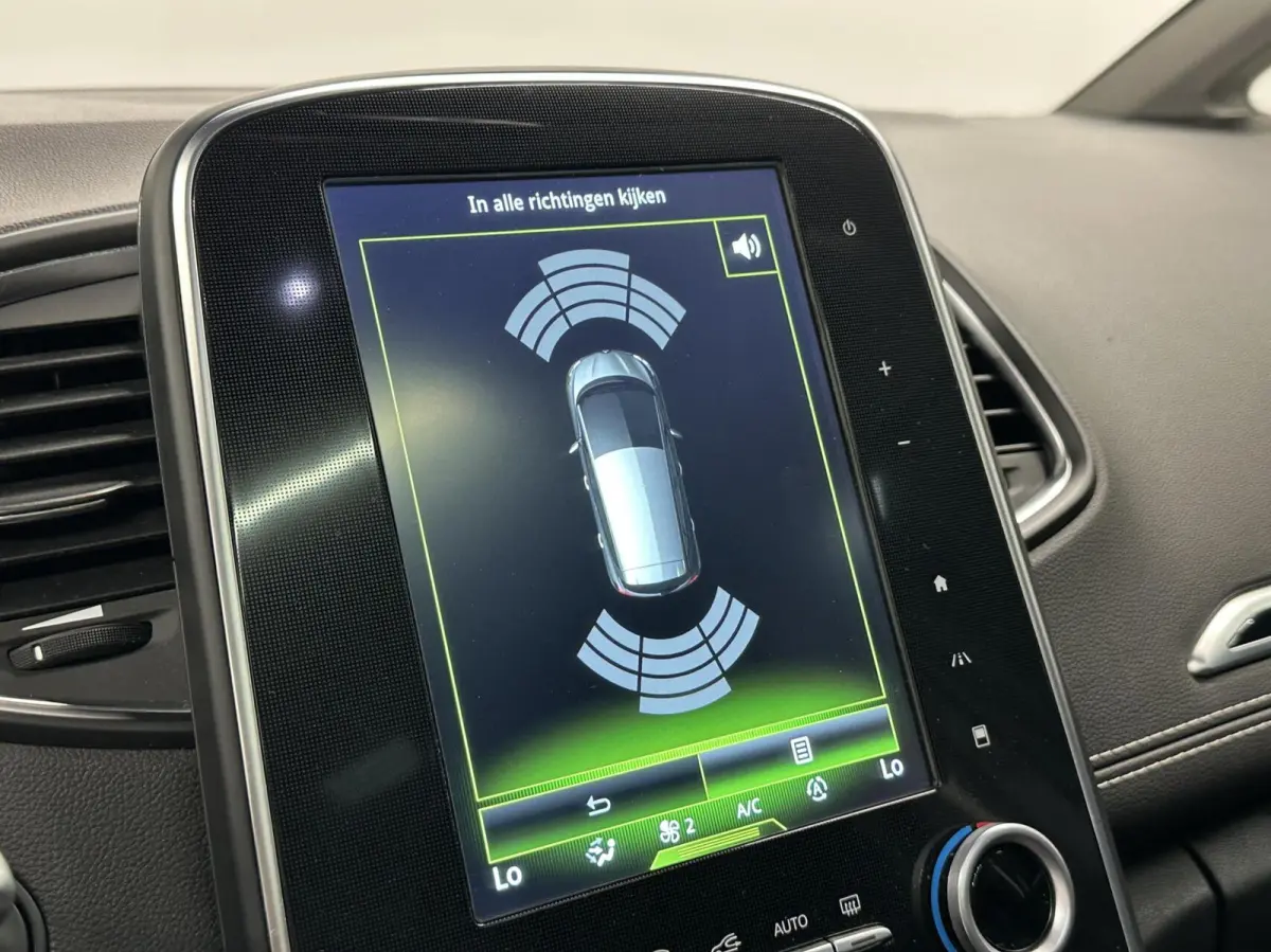 1.2 TCe Bose PANO CARPLAY ECC NAVI CRUISE HEAD UP.