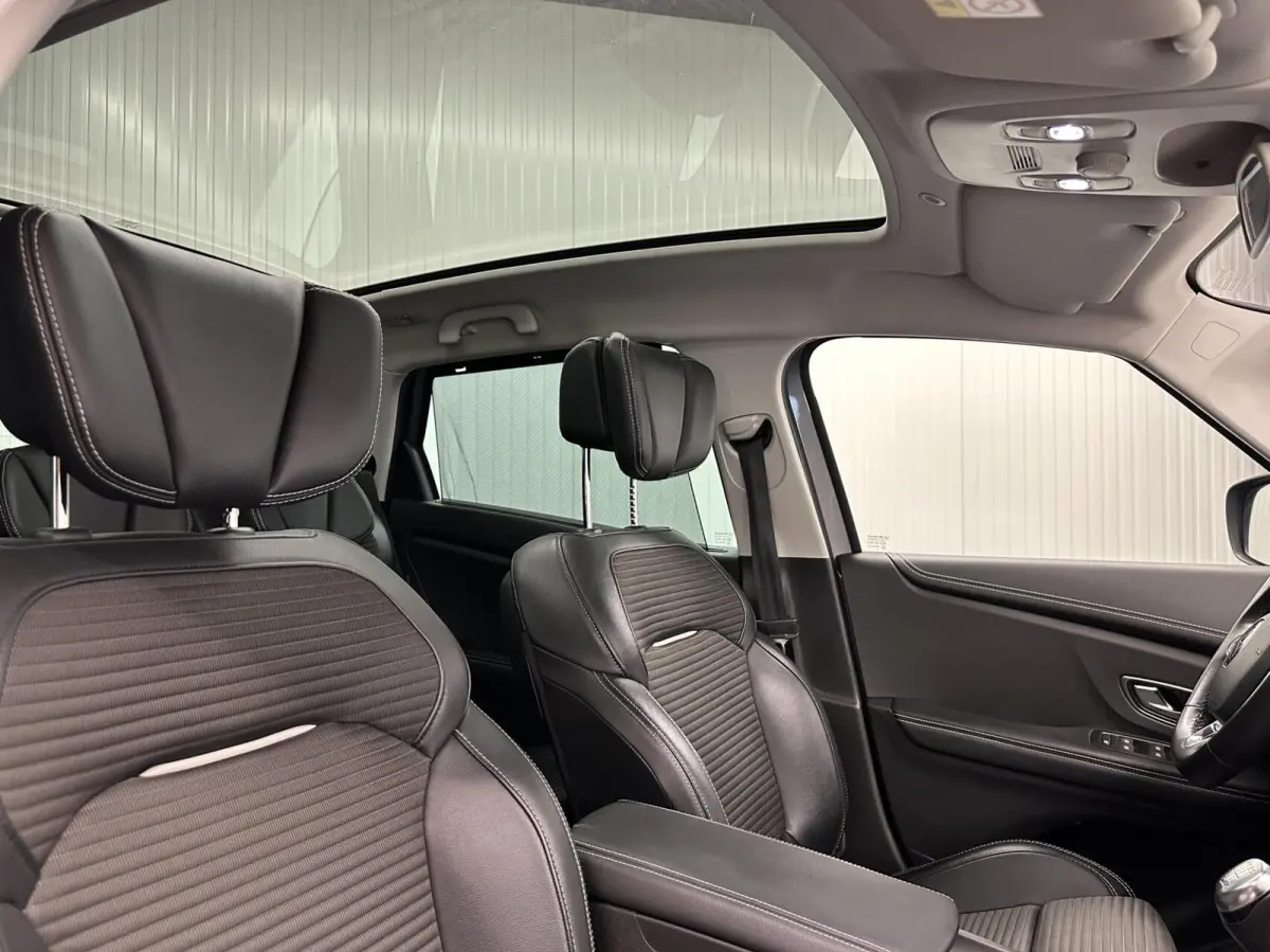 1.2 TCe Bose PANO CARPLAY ECC NAVI CRUISE HEAD UP.
