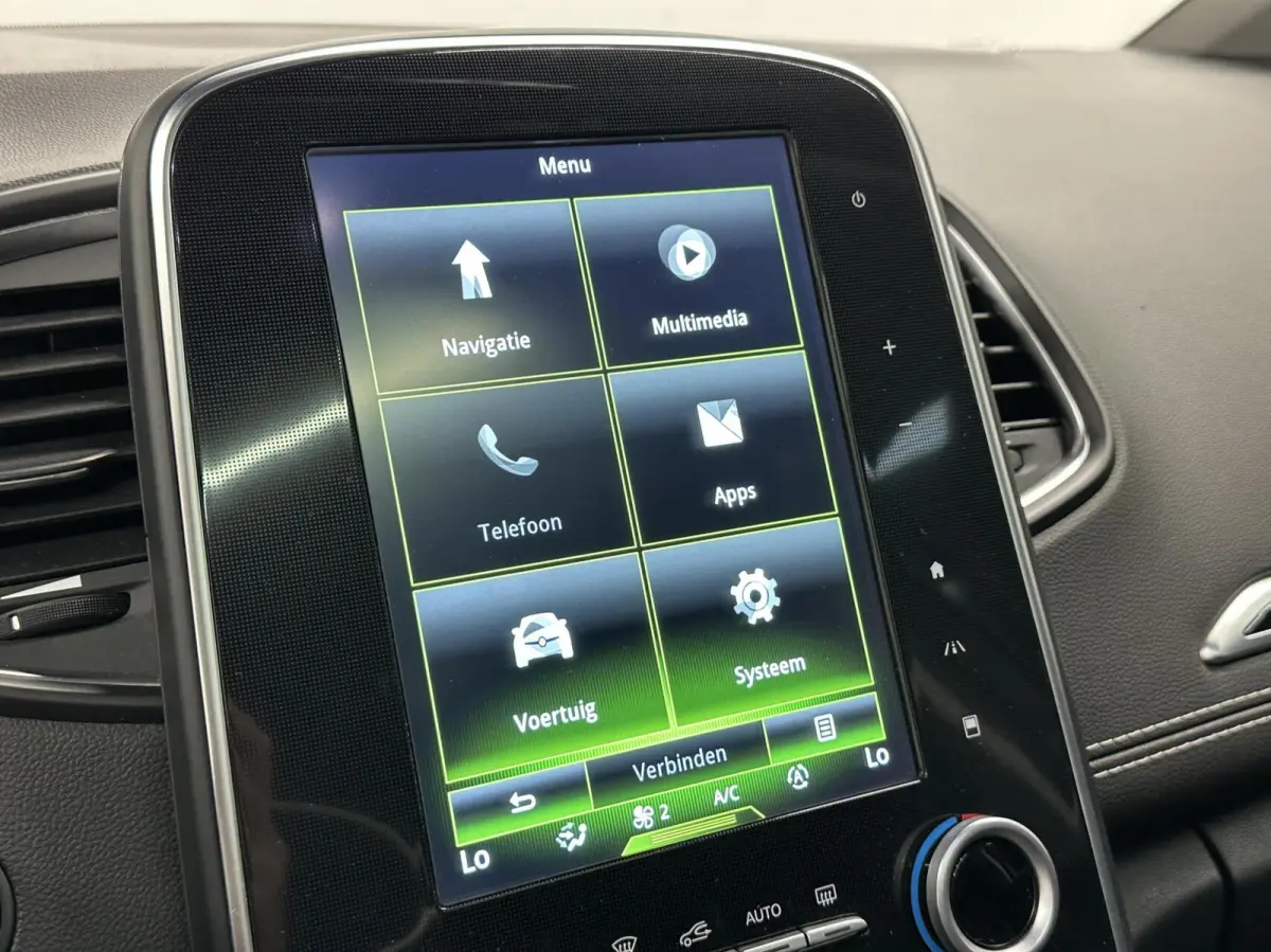 1.2 TCe Bose PANO CARPLAY ECC NAVI CRUISE HEAD UP.