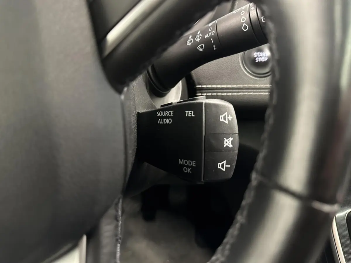 1.2 TCe Bose PANO CARPLAY ECC NAVI CRUISE HEAD UP.