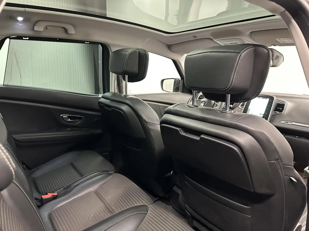 1.2 TCe Bose PANO CARPLAY ECC NAVI CRUISE HEAD UP.
