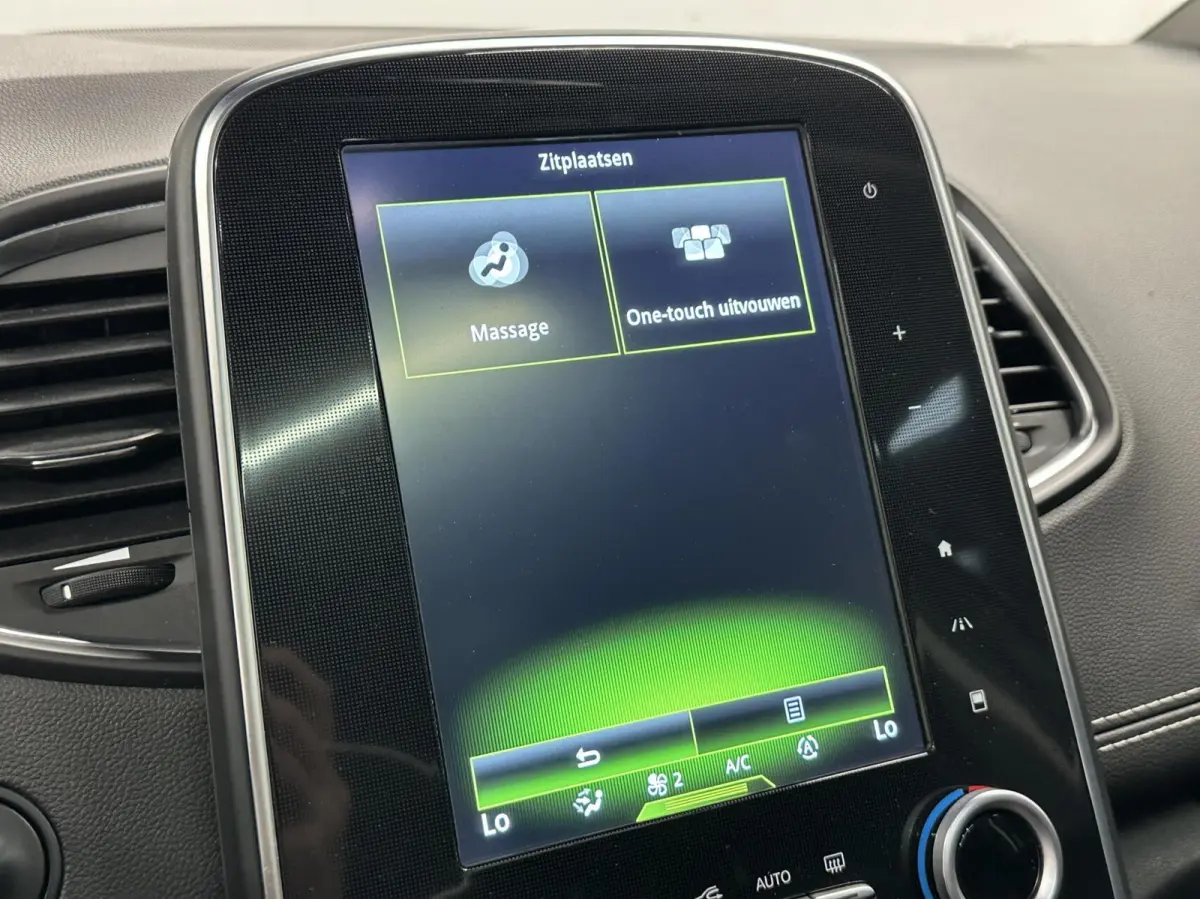 1.2 TCe Bose PANO CARPLAY ECC NAVI CRUISE HEAD UP.