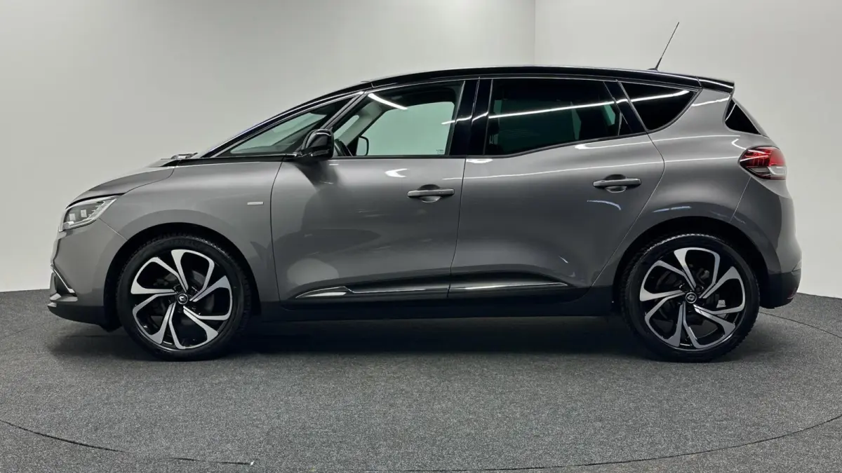 1.2 TCe Bose PANO CARPLAY ECC NAVI CRUISE HEAD UP.