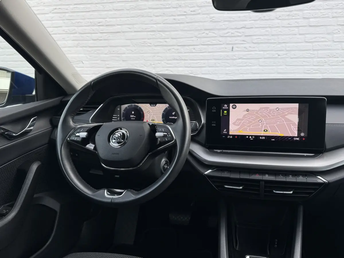 1.0 e-TSI Ambition Automaat ElectrTrekhaak Clima Carplay Navi Digitaal Dash Sfeerverlichting All-Season banden