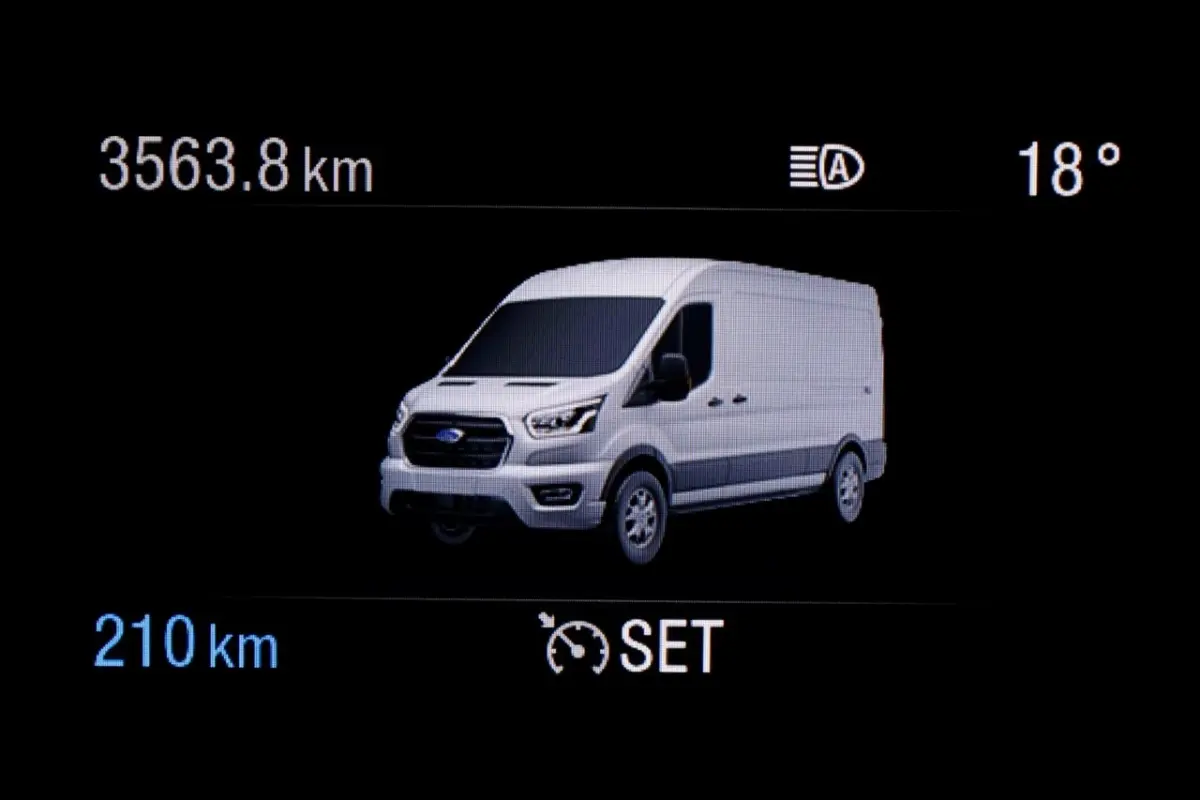 350 L2H3 68 kWh Trend 100% Elektrisch Snellader/Airco/Navi SOH 98,2% 12-2024