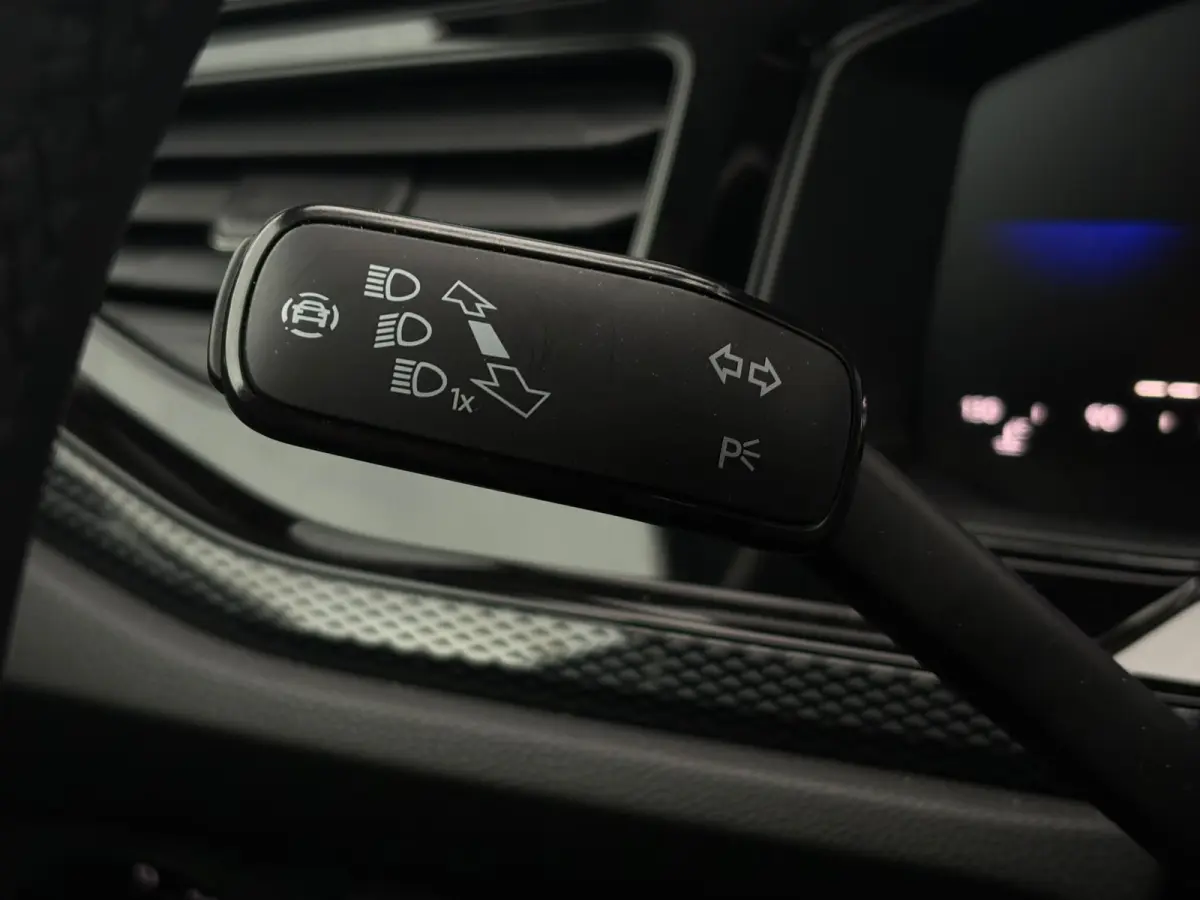 1.0 TSI 95 pk Life Edition 7-DSG | Apple Carplay | Parkeersensoren | Cruise control adaptief |