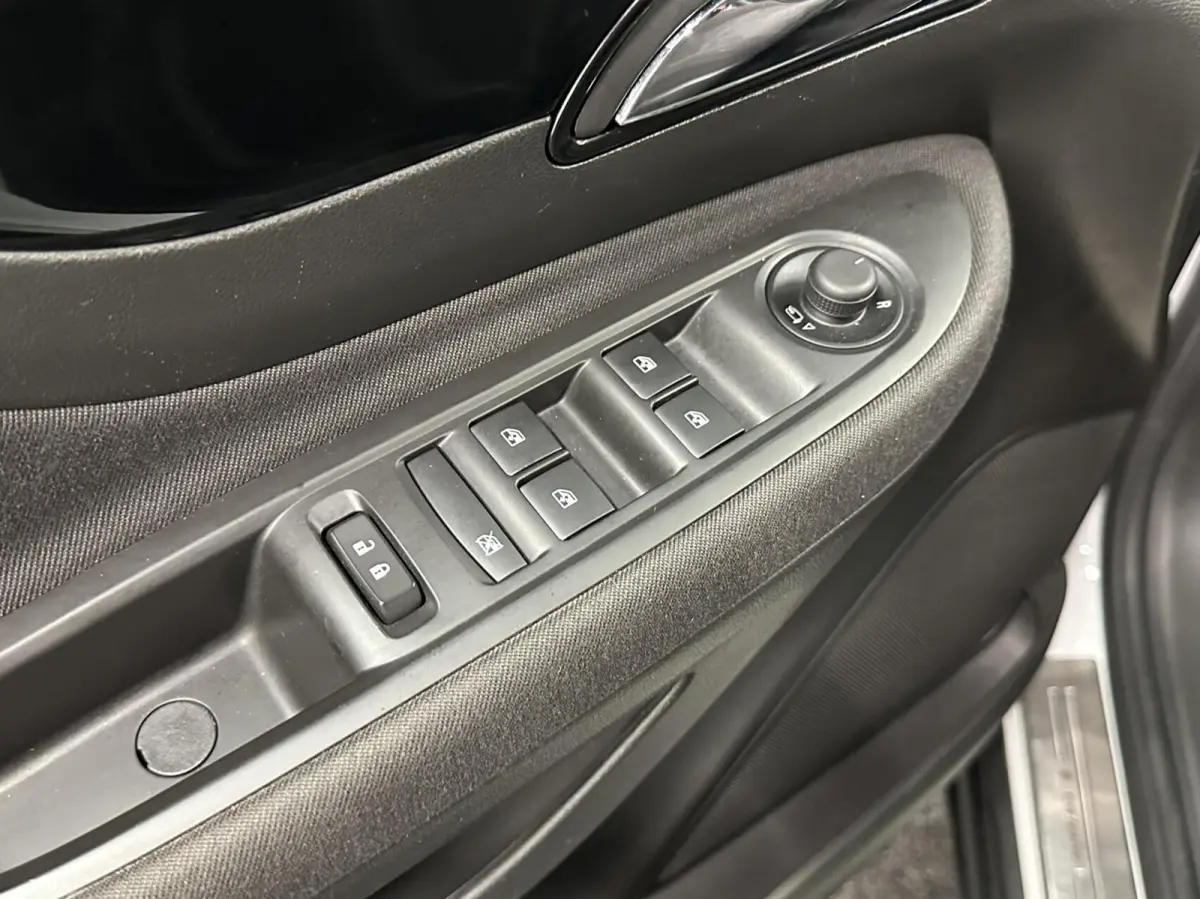 1.4 Turbo 4x4 Innovation STOEL/STUUR VERWARMING CRUISE 80000 KM.