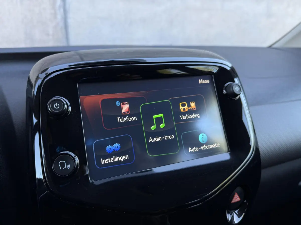 1.0 e-VTi Allure | CarPlay | Camera | Climate control | ORG. NL | Led | Lichtmetaal |