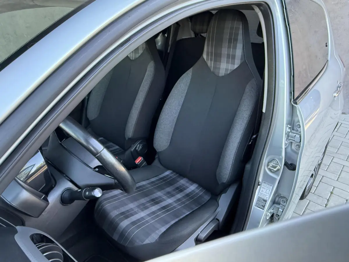 1.0 e-VTi Allure | CarPlay | Camera | Climate control | ORG. NL | Led | Lichtmetaal |