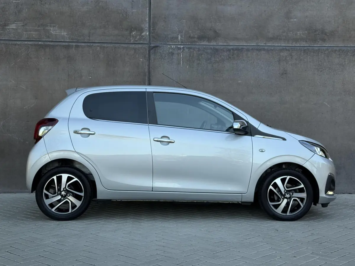 1.0 e-VTi Allure | CarPlay | Camera | Climate control | ORG. NL | Led | Lichtmetaal |