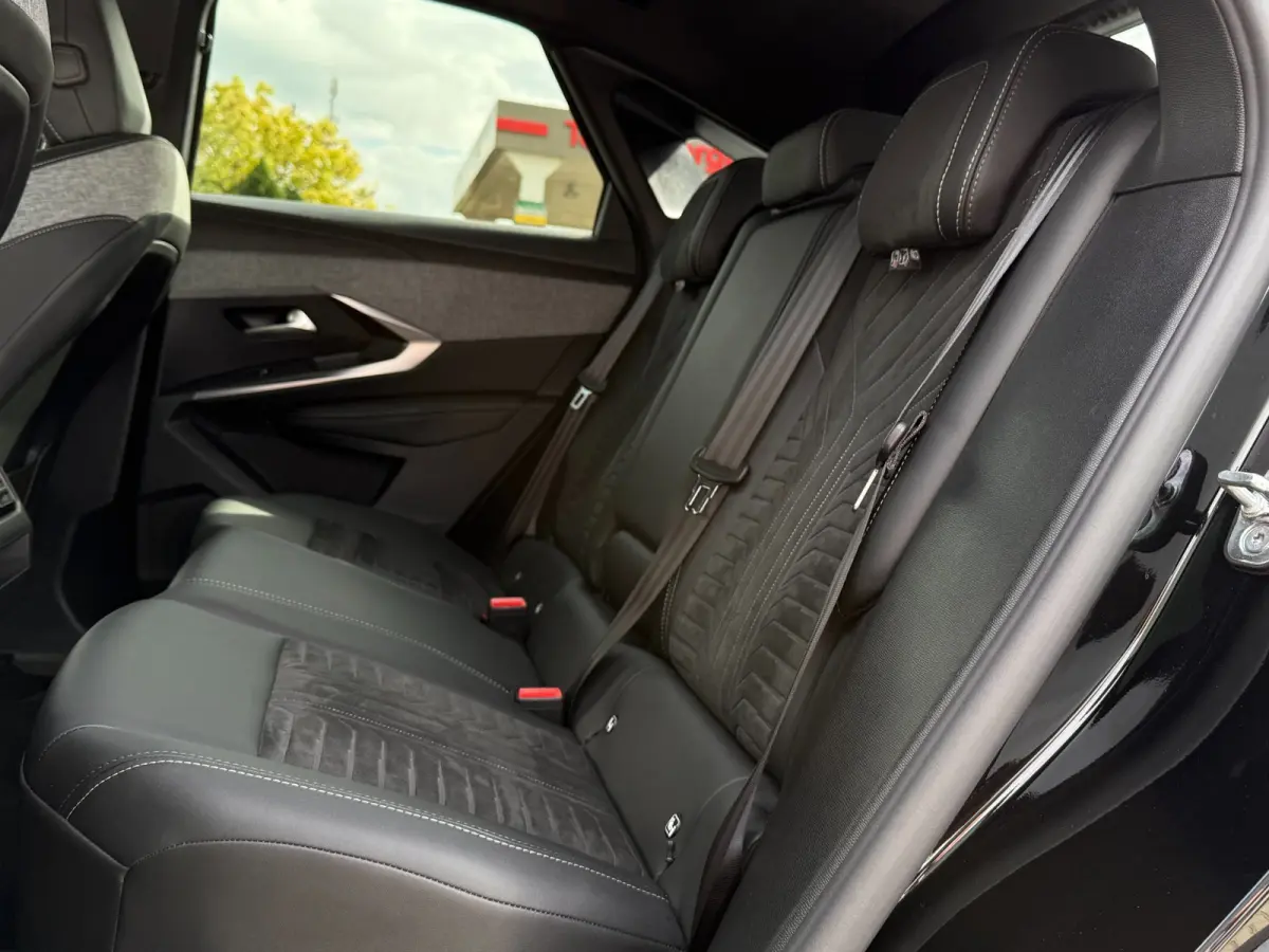 1.2 Hybrid 145PK GT | ACC | Alcantara | Matrix LED